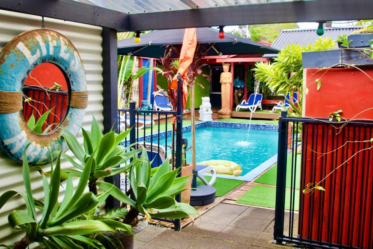 Hideaway Noosa Men Only Beach Resort Peregian Beach Exterior photo