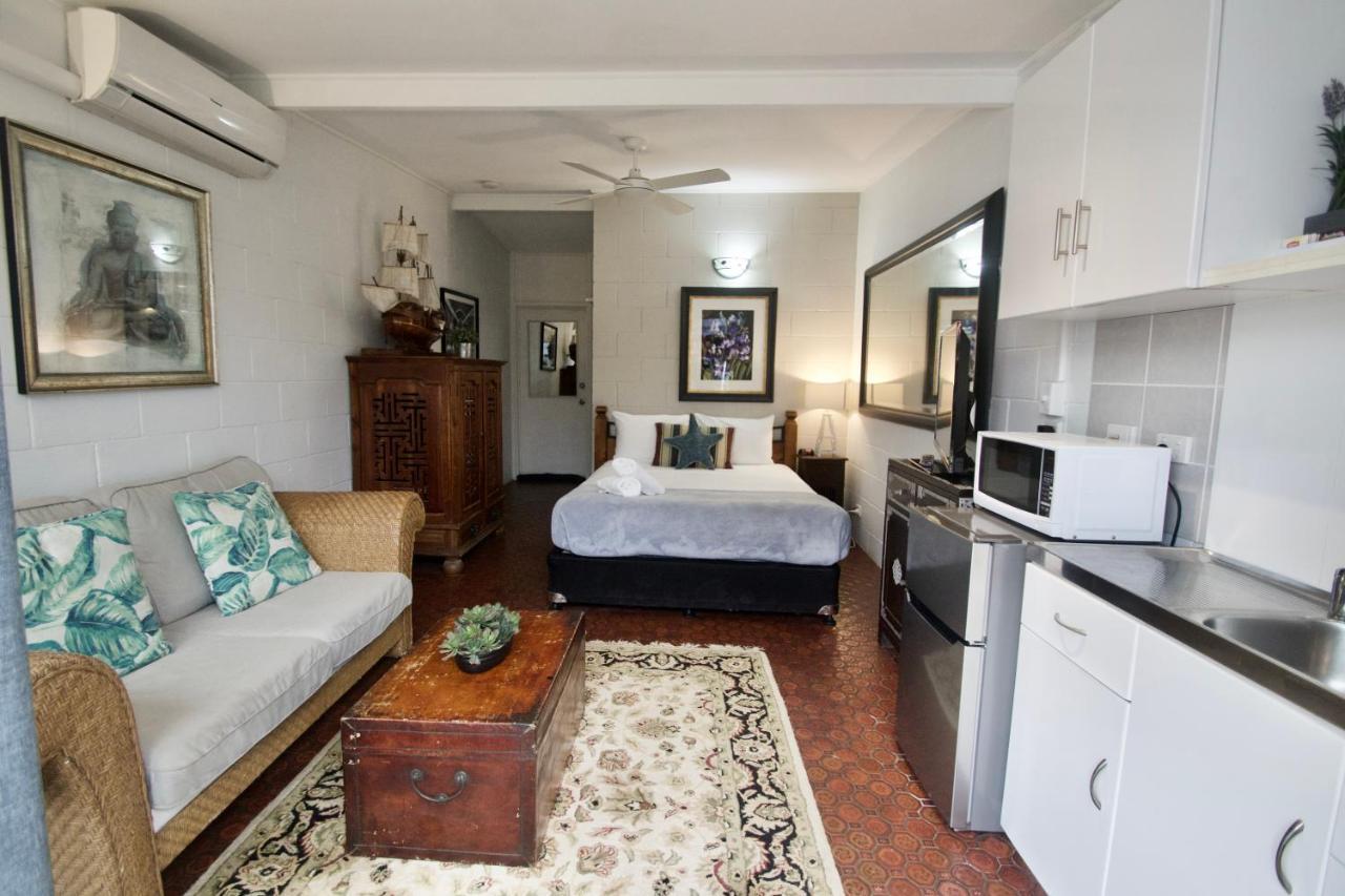 Hideaway Noosa Men Only Beach Resort Peregian Beach Exterior photo